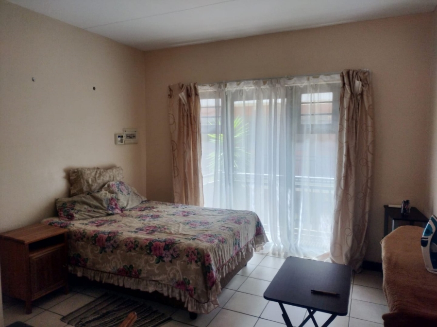 1 Bedroom Property for Sale in Vredenhof Sh Free State